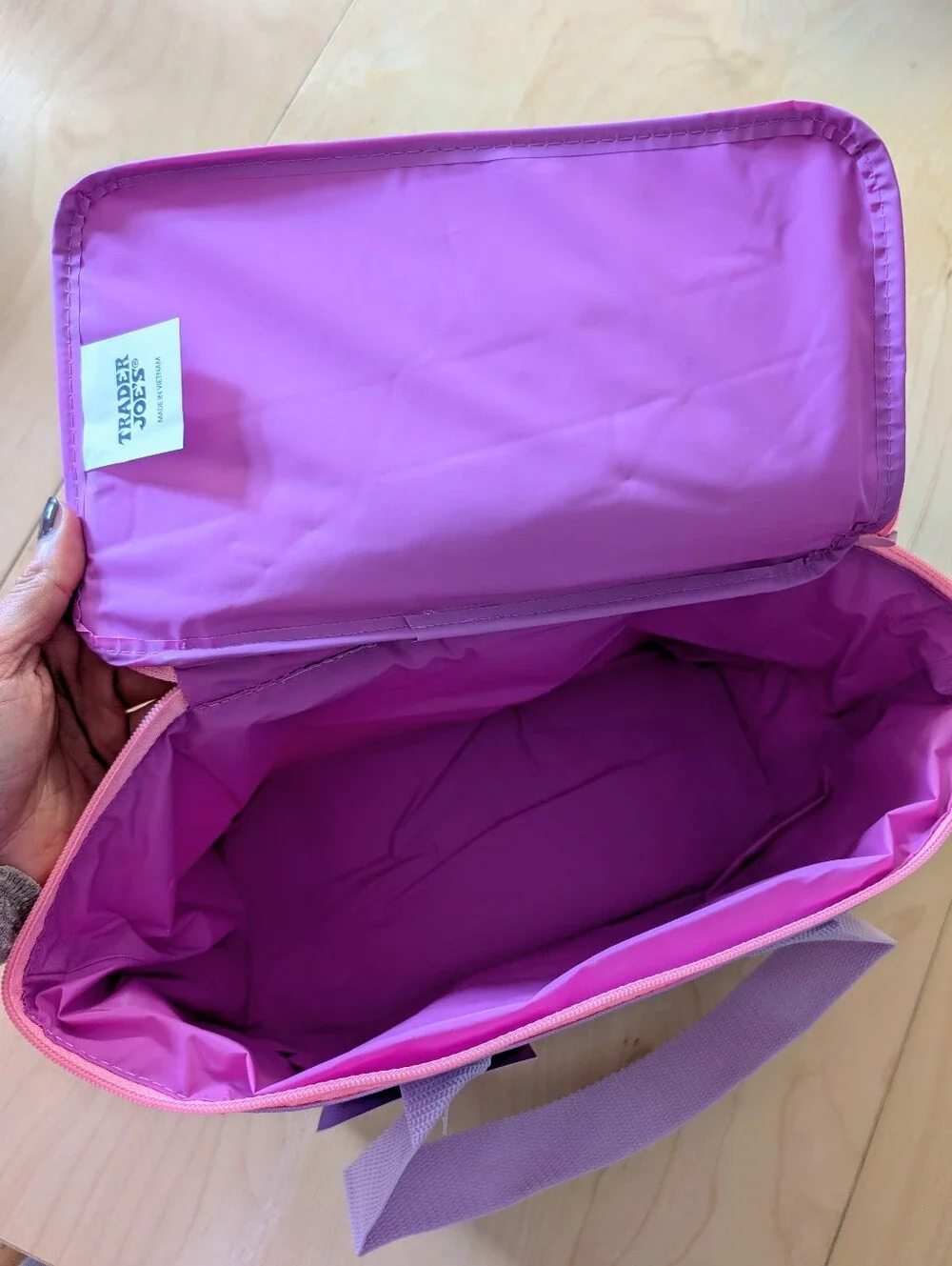 *NEW* Trader Joe’s Mini Insulated Tote Bag - Floral Violet with Pink Zipper - Picture 3 of 6
